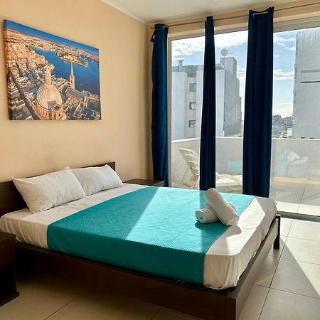 Malta Paradise Central Accomodation Hotel San Ġiljan Kültér fotó