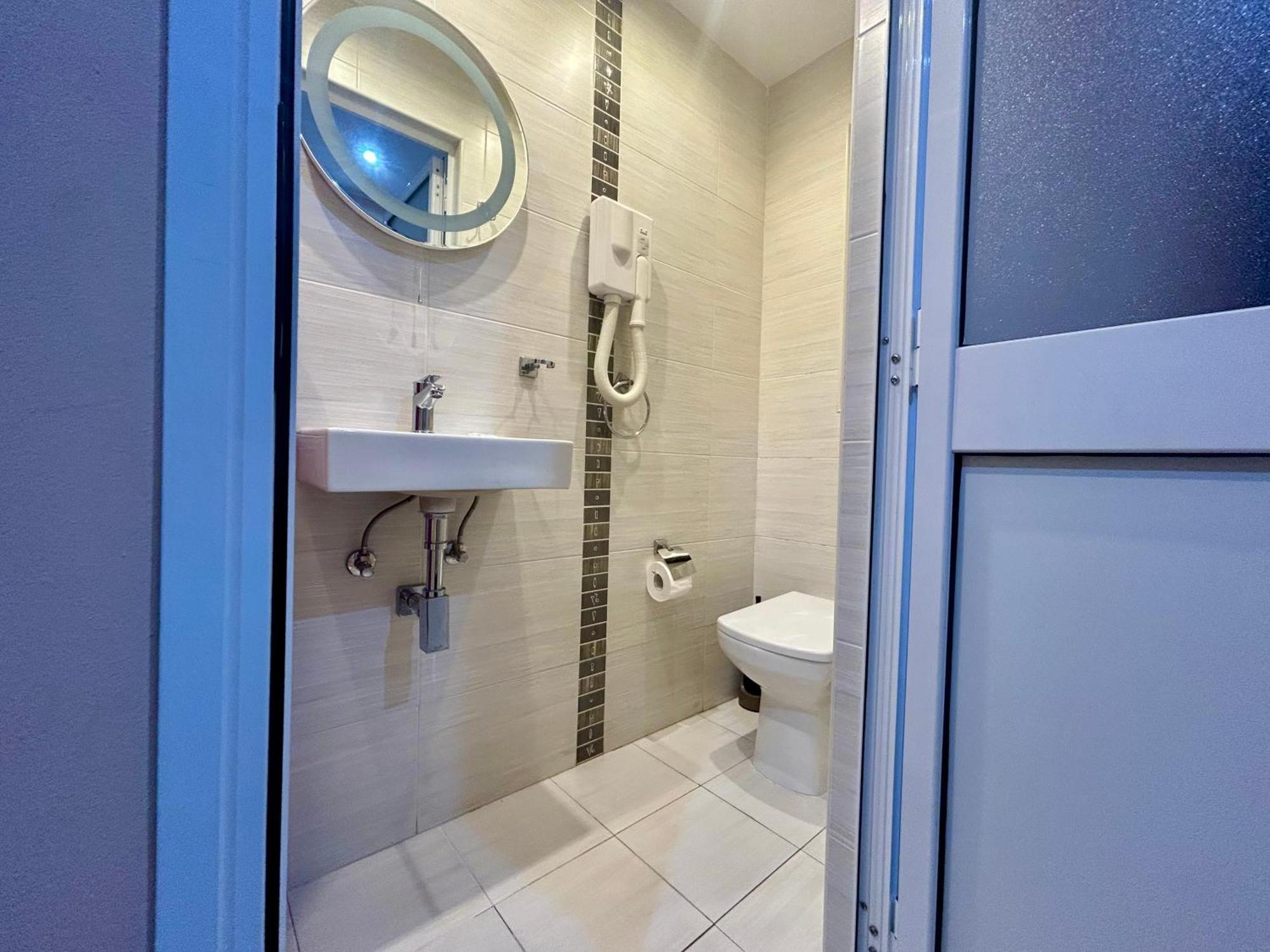 Malta Paradise Central Accomodation Hotel San Ġiljan Kültér fotó