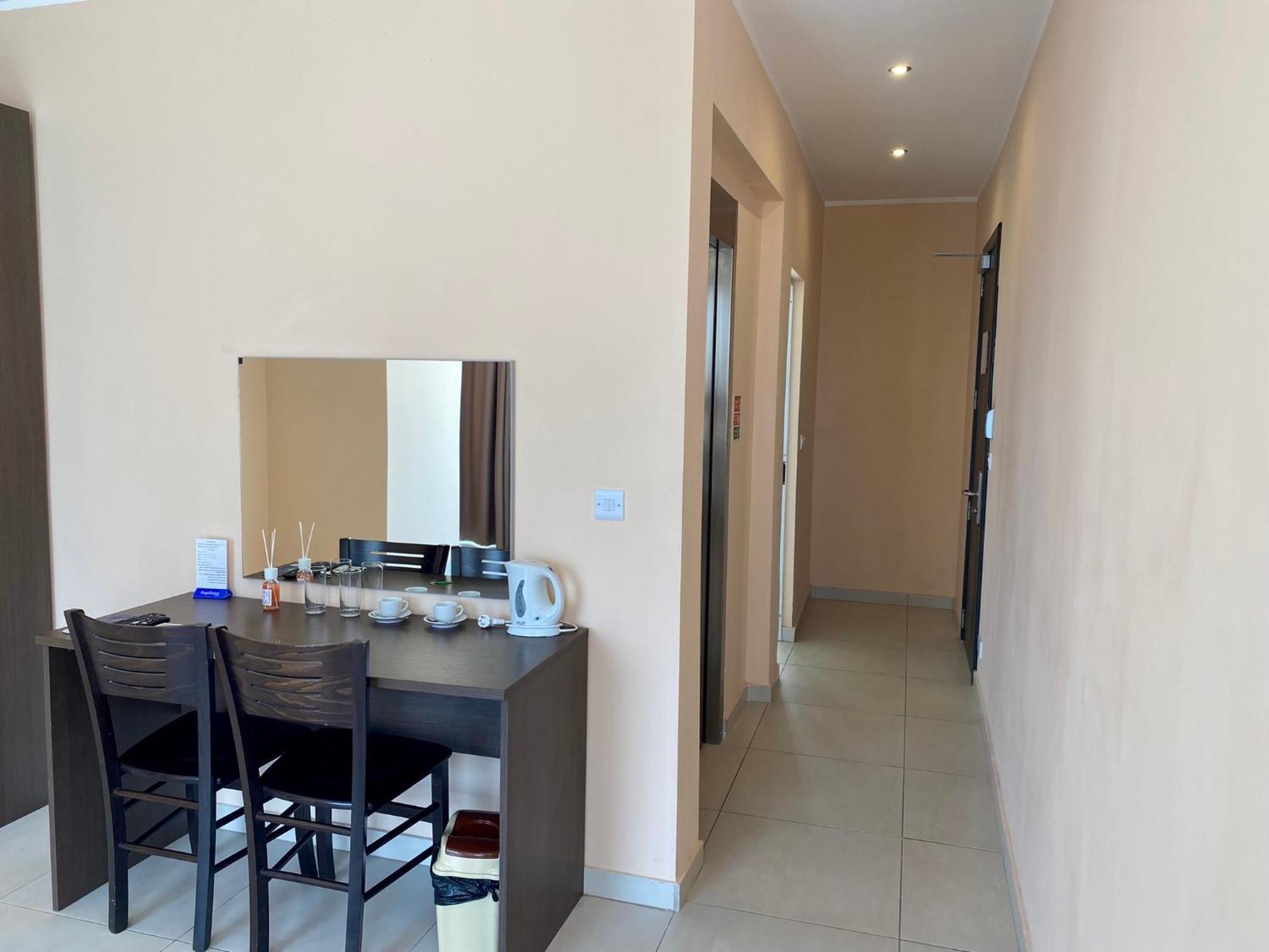 Malta Paradise Central Accomodation Hotel San Ġiljan Kültér fotó