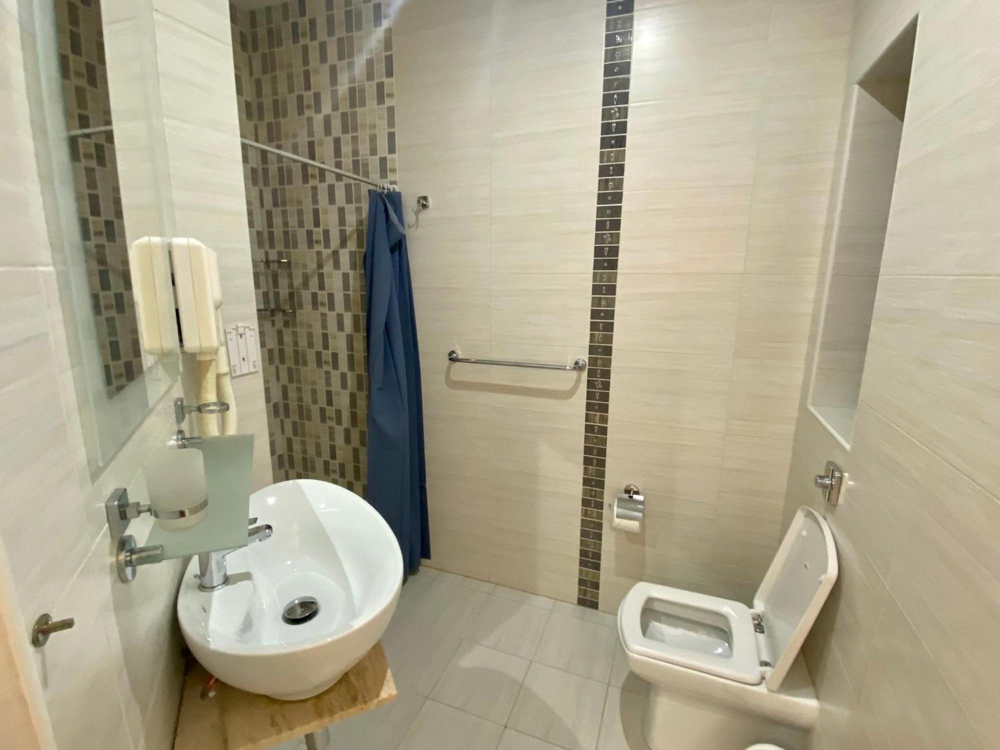 Malta Paradise Central Accomodation Hotel San Ġiljan Kültér fotó