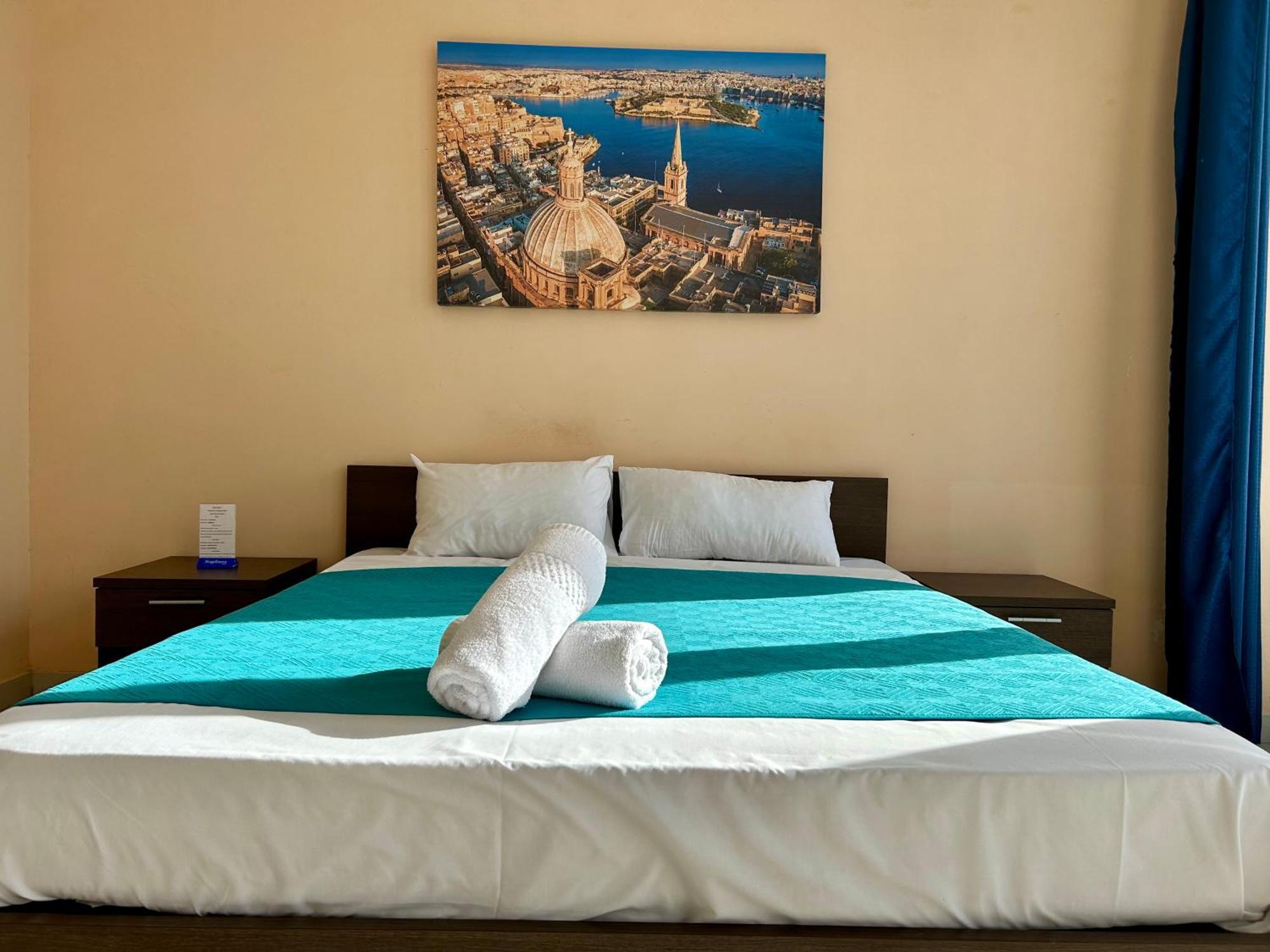 Malta Paradise Central Accomodation Hotel San Ġiljan Kültér fotó