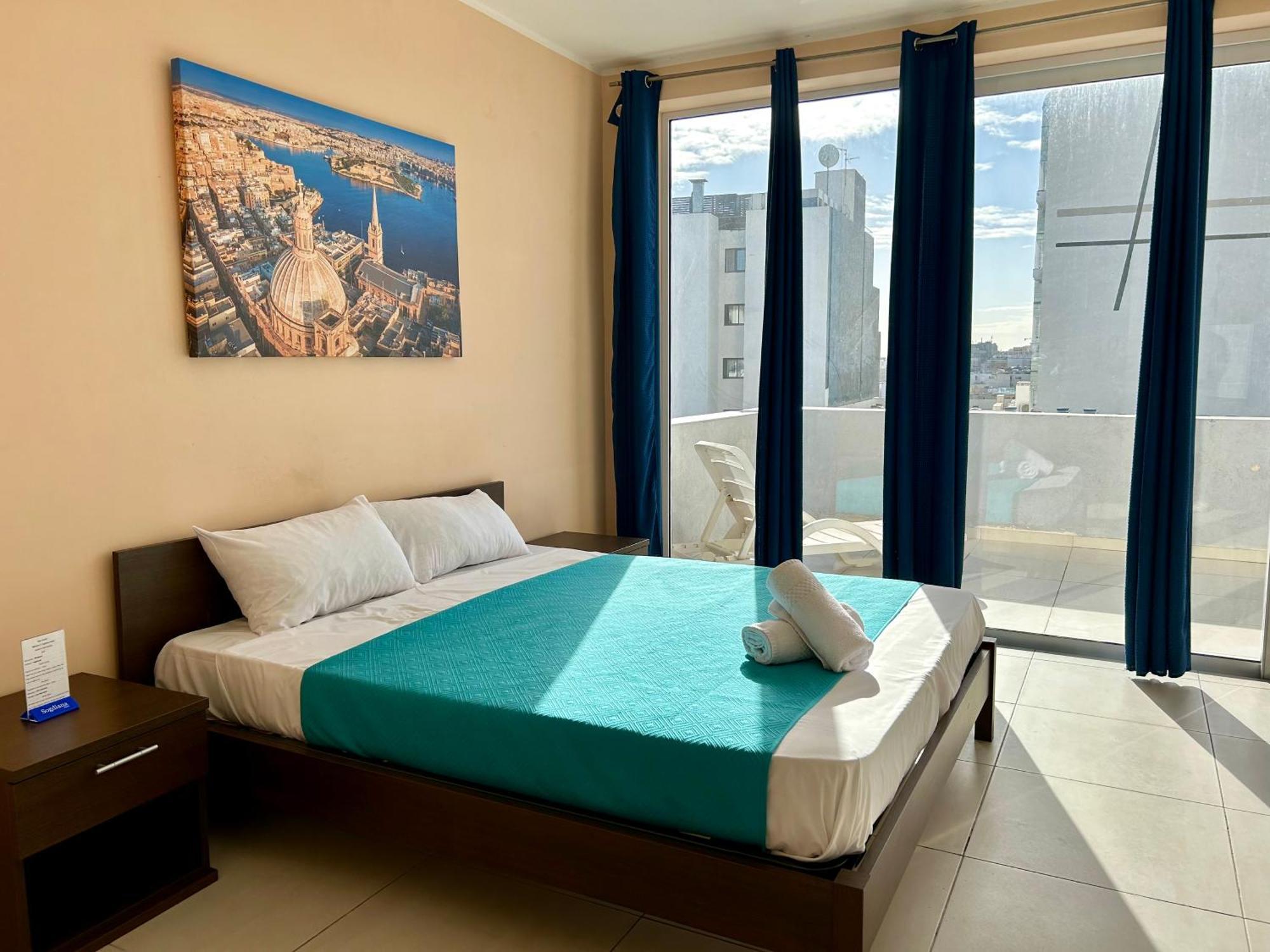 Malta Paradise Central Accomodation Hotel San Ġiljan Kültér fotó
